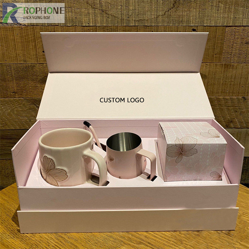 Brainstorm and play with the Mug packaging box! I saw the last kneeling...