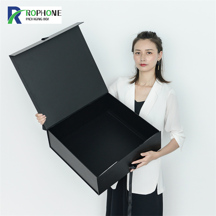 black magnetic gift box