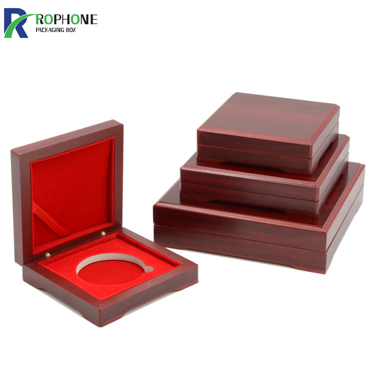 Wooden box for gift packaging
